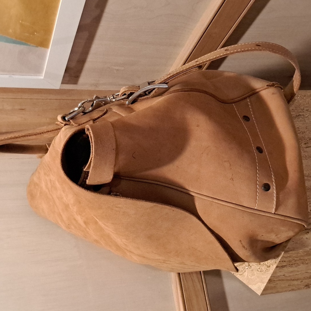 J. Peterman Company Leather Counterfeit MailBag - Picture 4 of 13